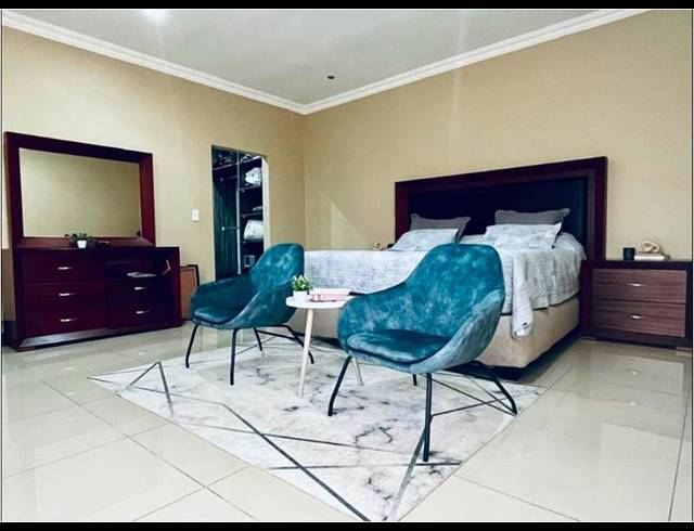 4 BEDROOM HOUSE FOR SALE IN GLEN EAGLE ESTATE